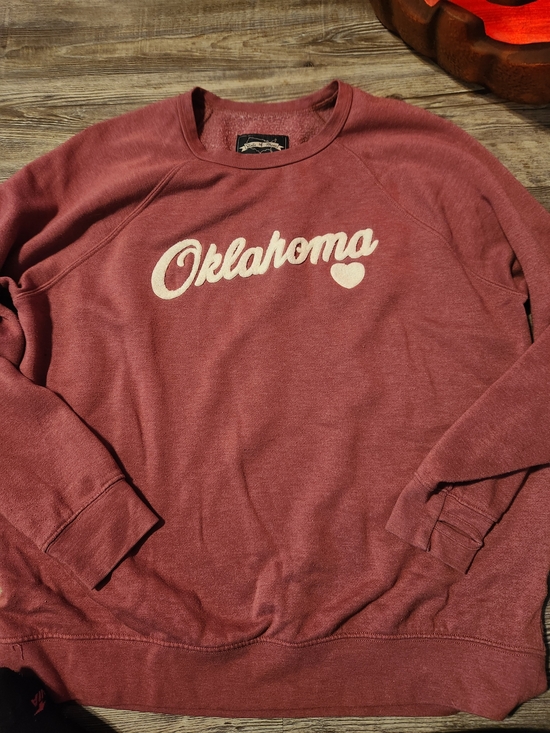 State of Mind Sweaters - State of Mind Oklahoma Heart Crewneck - Mauve